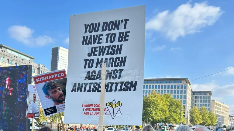 Bruxelles : 2000 manifestants contre l’antisémitisme à l’appel de la communauté juive de Belgique