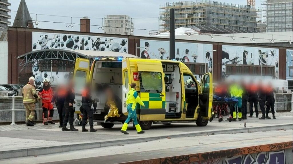 Un policier sauve une femme tombée dans le canal à Bruxelles