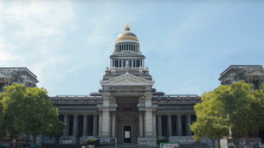 La principale façade du Palais de Justice de Bruxelles bientôt débarrassée de ses échafaudages