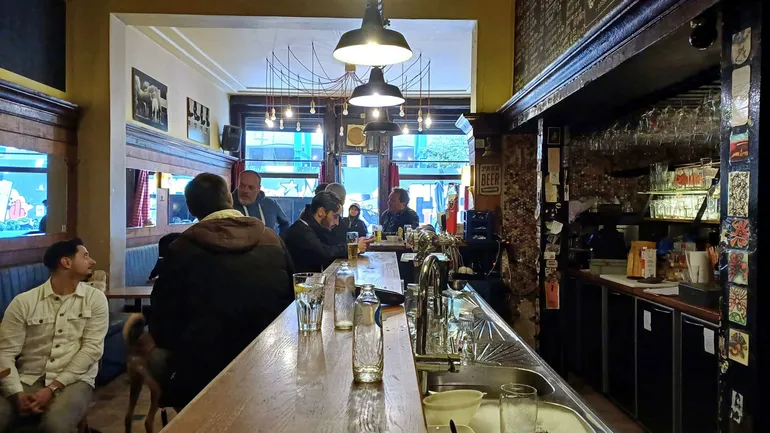 À Bruxelles, les établissements Horeca indépendants se font de plus en plus rares, le secteur s'inquiète