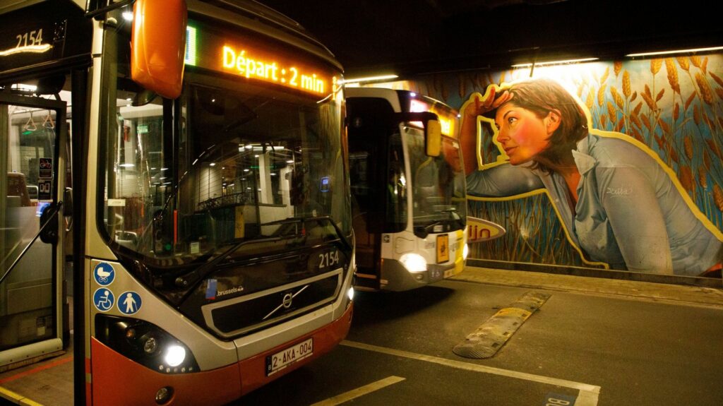 A Bruxelles, les bus, trams et métros de la STIB circulent finalement normalement en ce vendredi