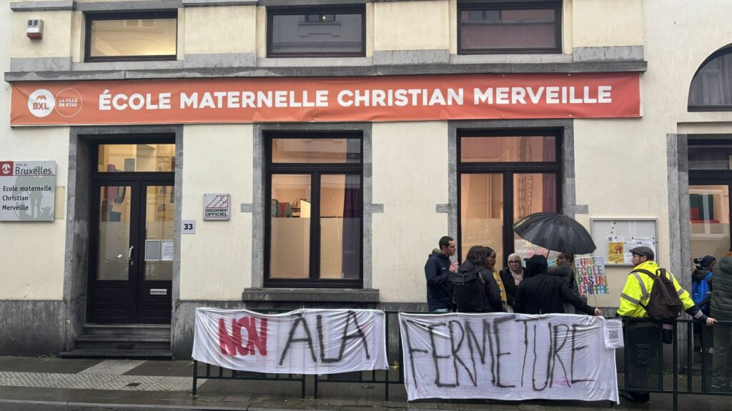 Anneessens : la Ville de Bruxelles va fermer l’école Christian Merveille, les parents s’indignent