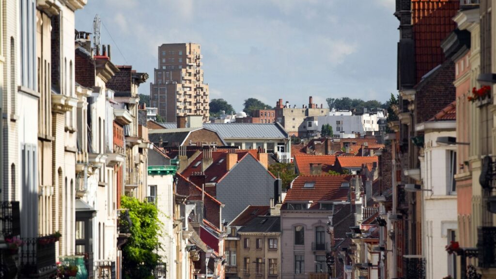 La minute insolite : la plus petite maison de Bruxelles est à vendre