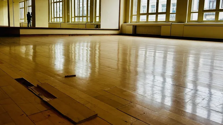 Métro Nord-Sud à l'arrêt : la Ville de Bruxelles souhaite une réoccupation temporaire du Palais du Midi