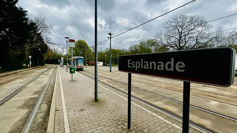 Laeken : la Stib introduit un permis pour réaménager le site Esplanade « pour renforcer le réseau de tram »