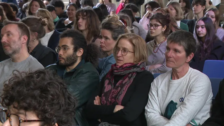 "Mars Attacks" : la riposte des écoles face aux mesures d'économies dans l'enseignement en Fédération Wallonie-Bruxelles