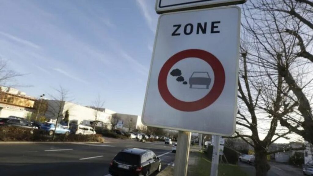 LEZ à Bruxelles : les amendes entreront en vigueur le 7 juin, un pass annuel à 350 euros adopté