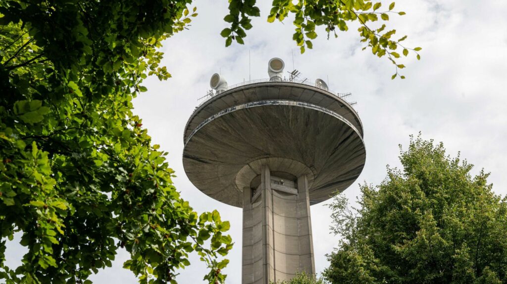 Avec le déménagement de la RTBF à Média Square, que va devenir la tour Reyers, monument emblématique de Bruxelles ?