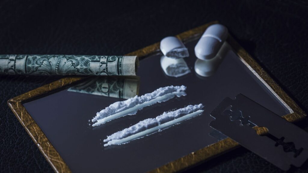 De l'approvisionnement à la vente : un réseau structuré de trafiquants de drogue est démantelé à Bruxelles après un an d'enquête