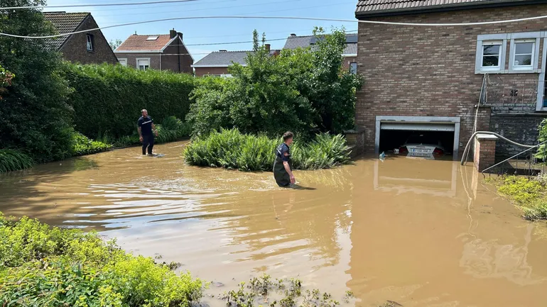 Orages et inondations : l'IRM émet un avertissement orange aux orages en Wallonie et à Bruxelles, de fortes pluies attendues