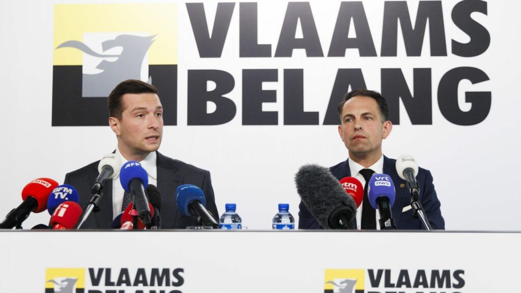 Jordan Bardella accueilli par le Vlaams Belang à Bruxelles
