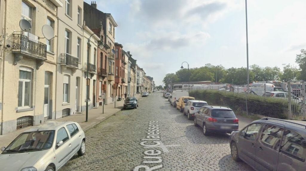 Laeken: un incendie de toiture dans un immeuble squatté le rend inhabitable