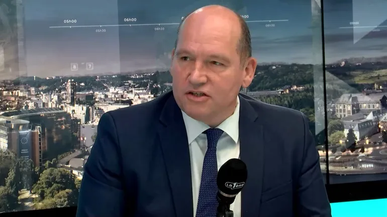 Manifestations à Bruxelles : Philippe Close assume la gestion policière et promet des sanctions si les faits sont avérés