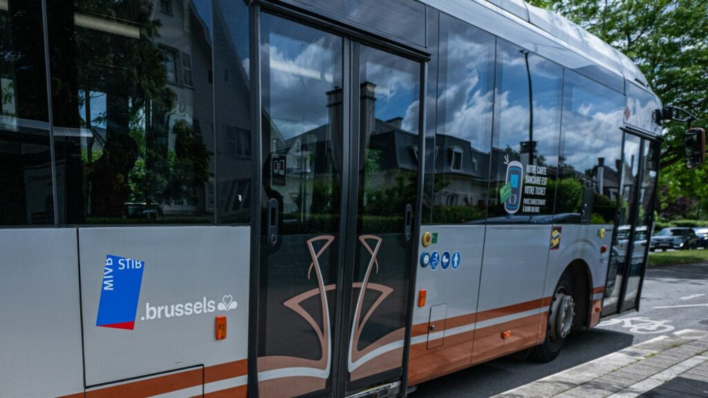 Bruxelles les lignes de bus 48 et 50 retrouvent leur trajet habituel vers le centre