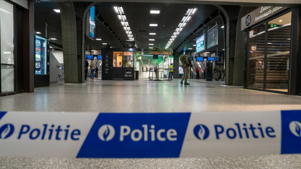 Kalachnikov à Bruxelles-Midi : les deux suspects entendus