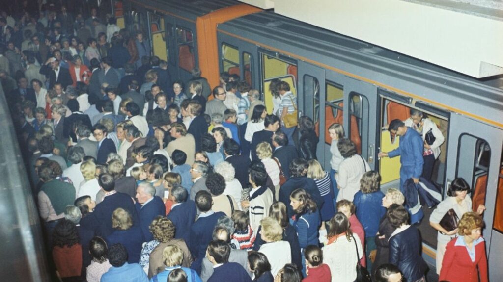 Le métro de Bruxelles a 50 ans : Bruxelles matin en direct de la station De Brouckère ce 17 septembre 2026